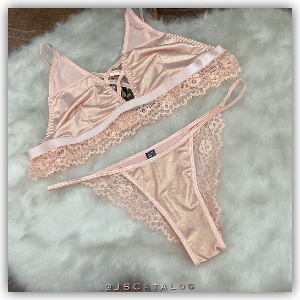 NEW Metallic Pink w/Lace Bralette and Panties Set - Size XL